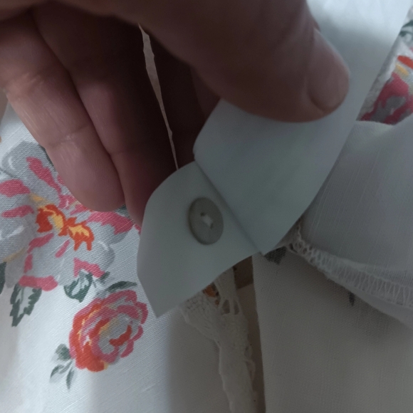 ZARA,Floral Embroidered Blouse - Picture 5 of 10